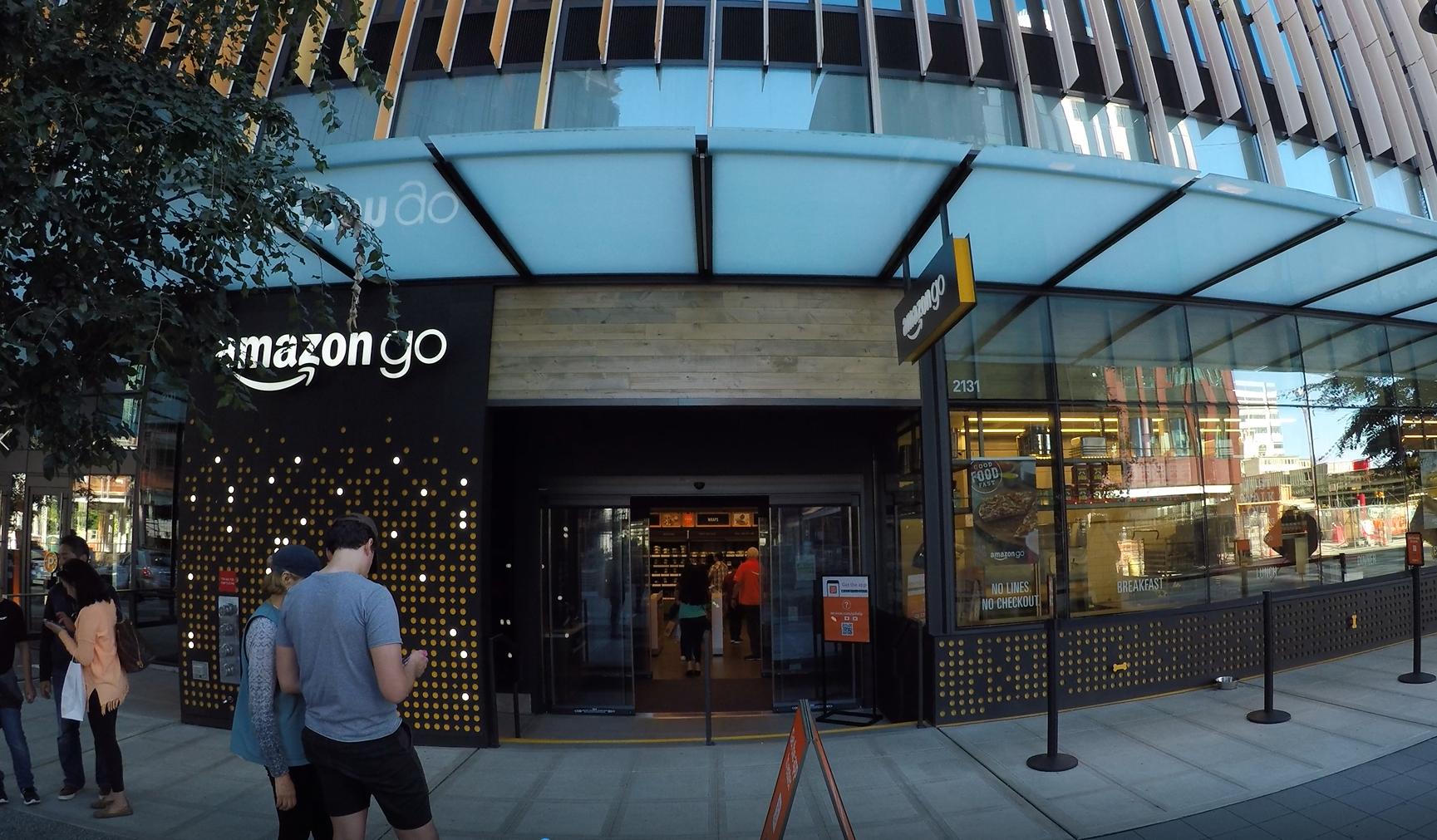 Amazon Go Exterior